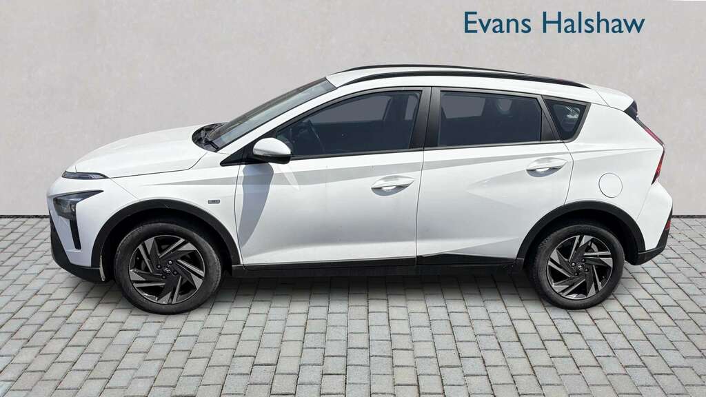 Hyundai Bayon 1.0 Tgdi 48V Mhev Se Connect Dct 2023 White #2