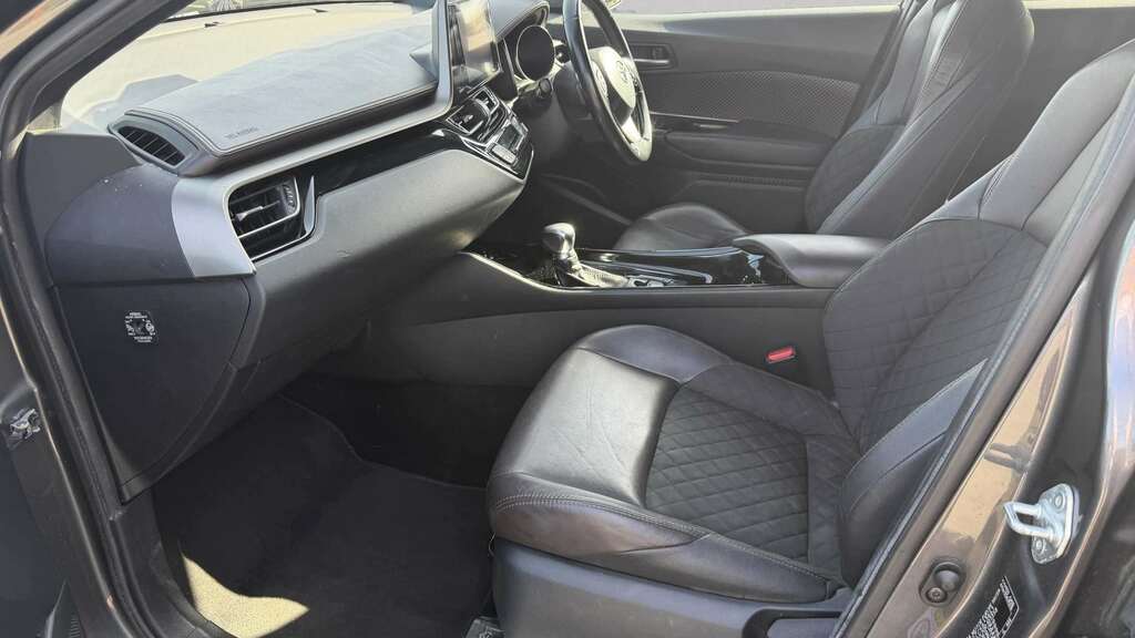 Toyota C-Hr 1.8 Hybrid Excel Cvt 2018 Grey #3