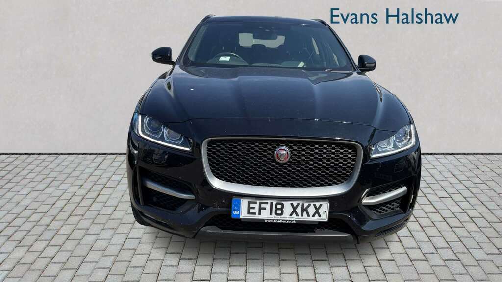 Jaguar F-Pace 2.0D R-sport Awd 2018 Black #4