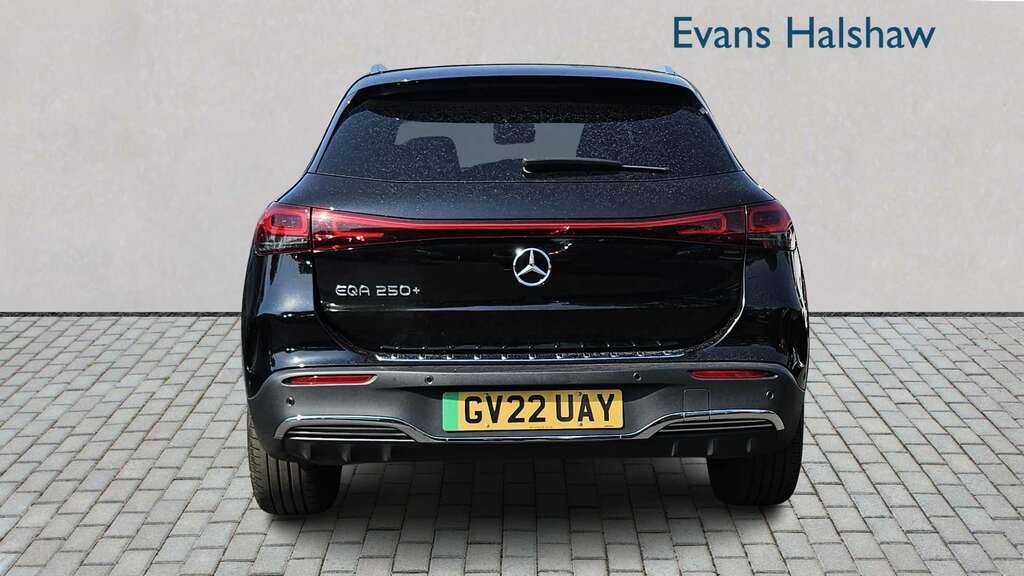 Mercedes-Benz EQA 250 140Kw Amg Line 70.5Kwh 2022 Black #5
