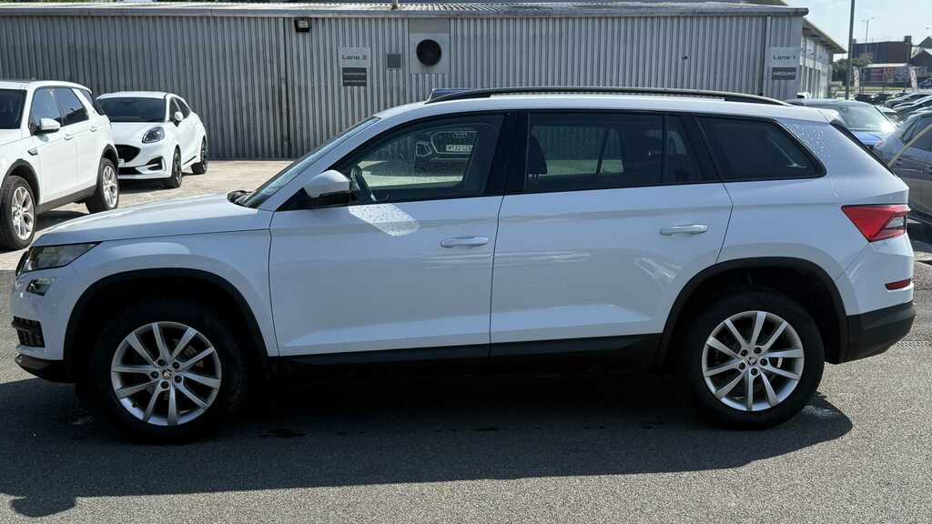Skoda Kodiaq 1.5 Tsi Se 2021 White #3