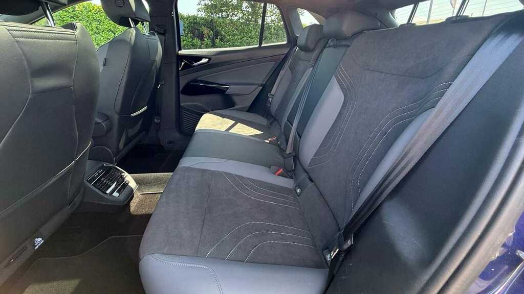 Volkswagen ID.4 210Kw Match Pro 77Kwh White #11