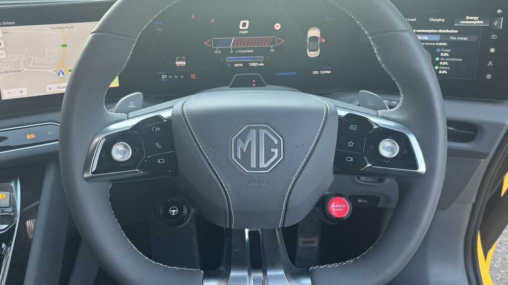 MG Cyberster 250Kw Trophy Single Motor 77 Kwh 2026 Yellow #5