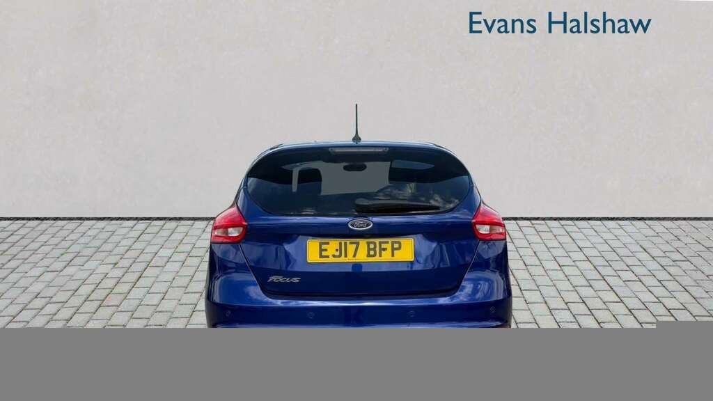 Ford Focus 1.5 Tdci 120 St-line 2017 Blue #4