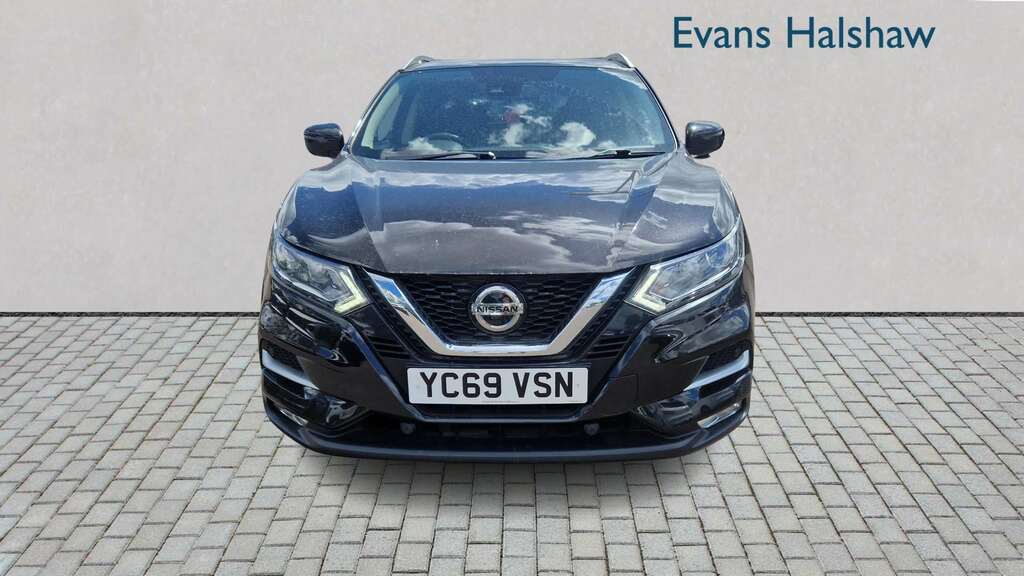 Nissan Qashqai 1.3 Dig-t N-connecta 2019 Black #4