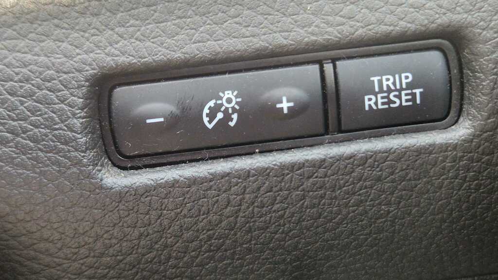 Nissan Qashqai 1.3 Dig-t Acenta Premium Black #20