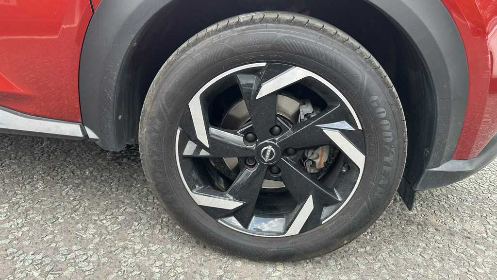 Nissan Juke 1.0 Dig-t 114 Visia Black #4