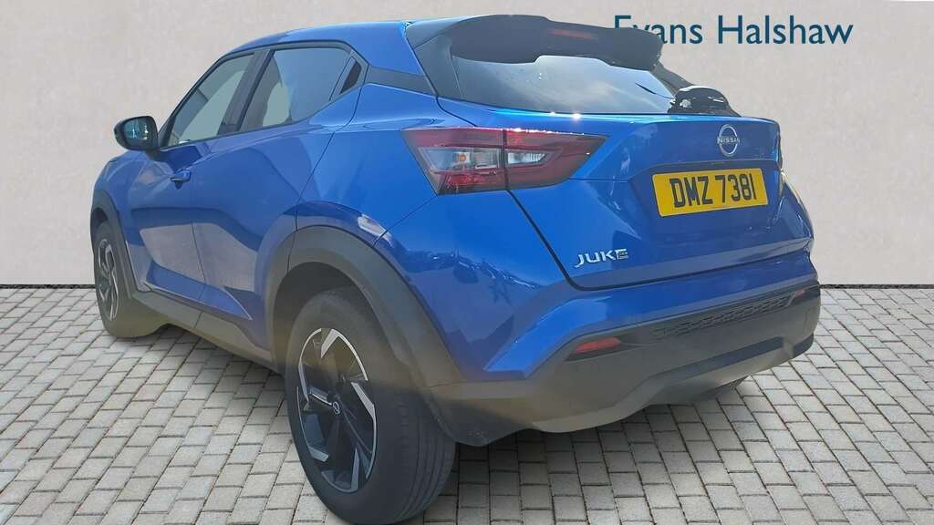 Nissan Juke 1.6 Hybrid N-connecta Black #2