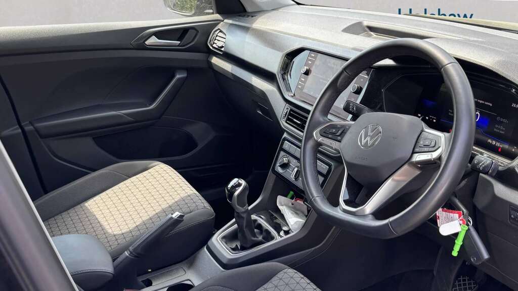 Volkswagen T-Cross 1.0 Tsi Se 2022 Black #4