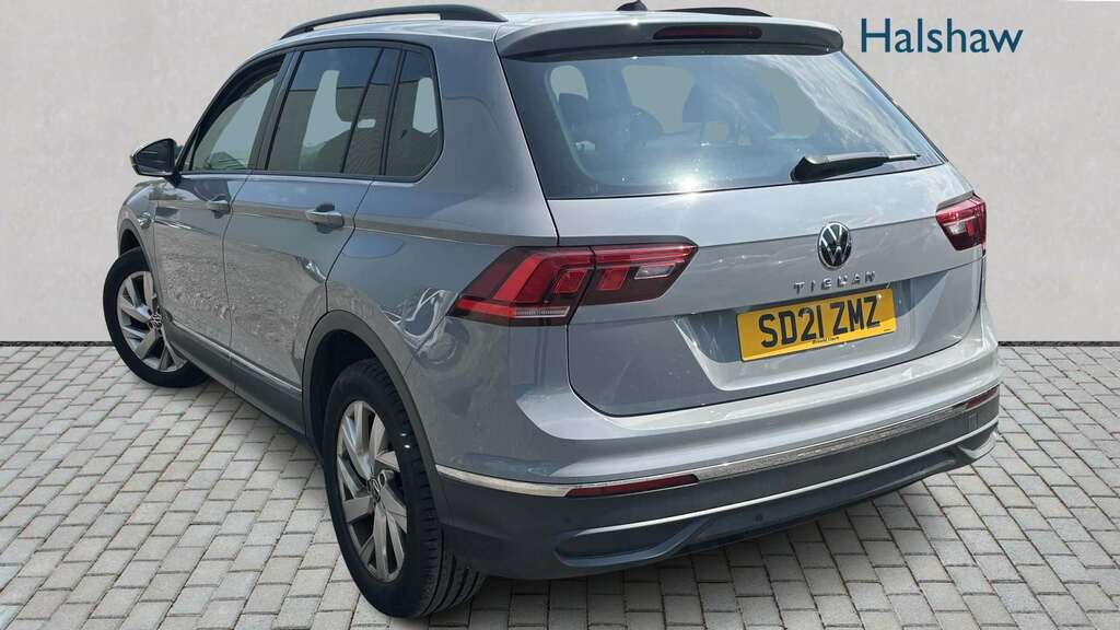 Volkswagen Tiguan Elegance Tsi Dsg White #2
