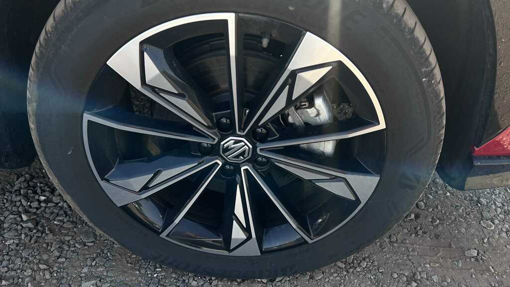 MG HS 1.5 T-gdi 24.7 Kwh Trophy Suv Plug-in H Silver #12
