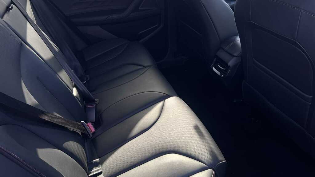 MG HS 1.5 T-gdi 24.7 Kwh Trophy Suv Plug-in H Silver #7