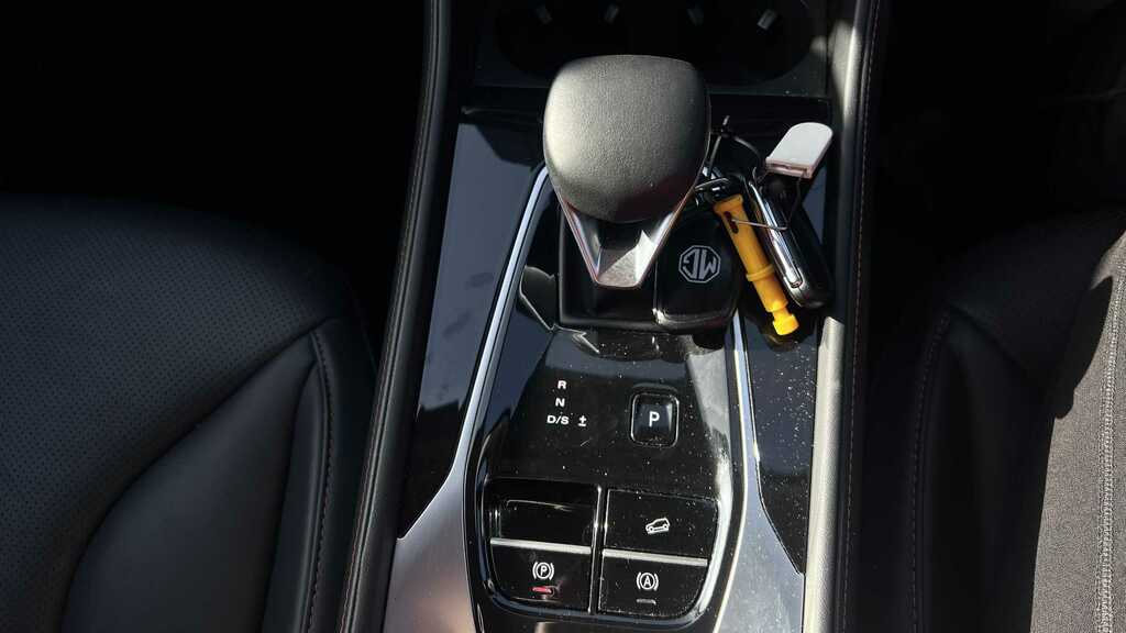 MG HS 1.5 T-gdi 24.7 Kwh Trophy Suv Plug-in H Silver #10