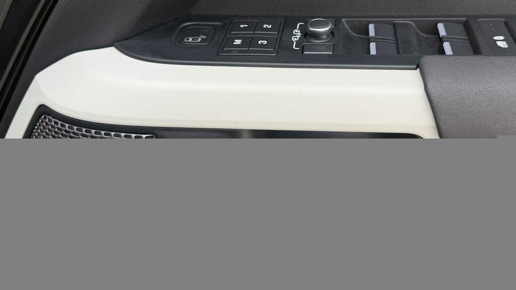 Land Rover Defender 110 Defender Xs Edition D Mhev Silver #14