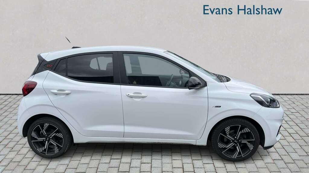 Hyundai I10 1.0T 90 N Line Nav 2025 White #3