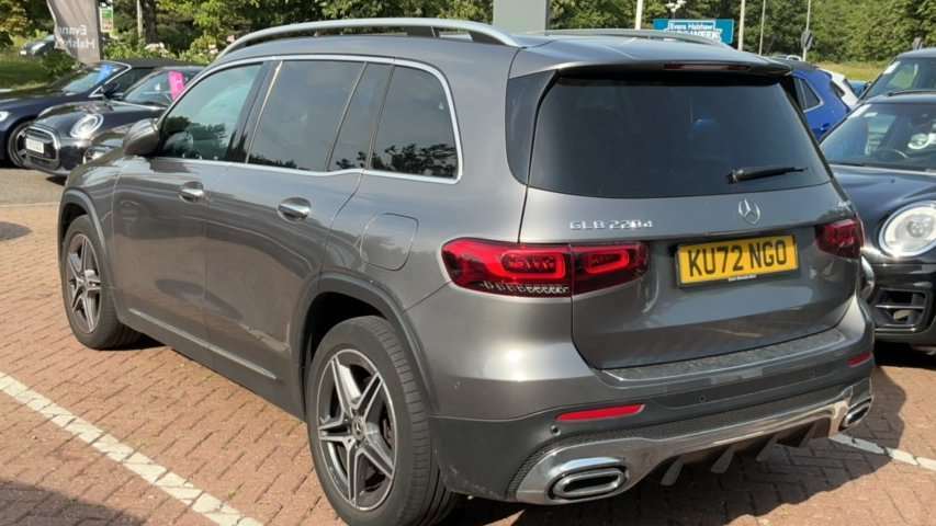 Mercedes-Benz GLB Class 220D 4Matic Amg Line Prem Plus 8G-tronic 2022 Grey #3