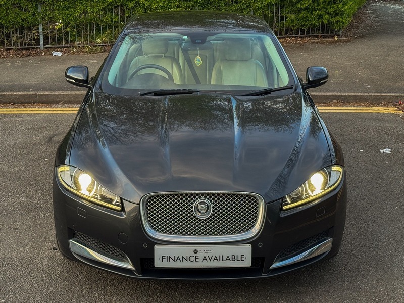 Jaguar XF 3.0D V6 S Portfolio Start Stop Silver #23