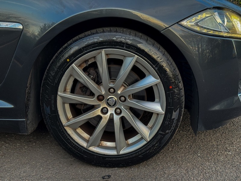 Jaguar XF 3.0D V6 S Portfolio Start Stop Silver #49