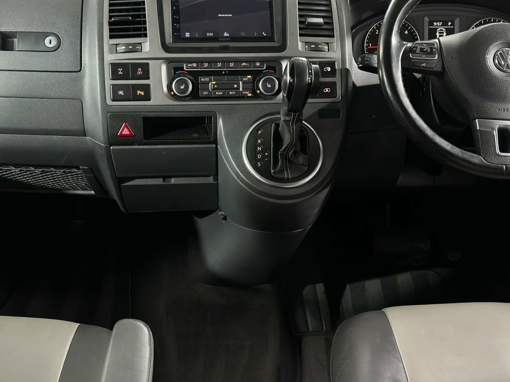 Volkswagen Caravelle 2.0 Bitdi Executive 4Motion Brown #22