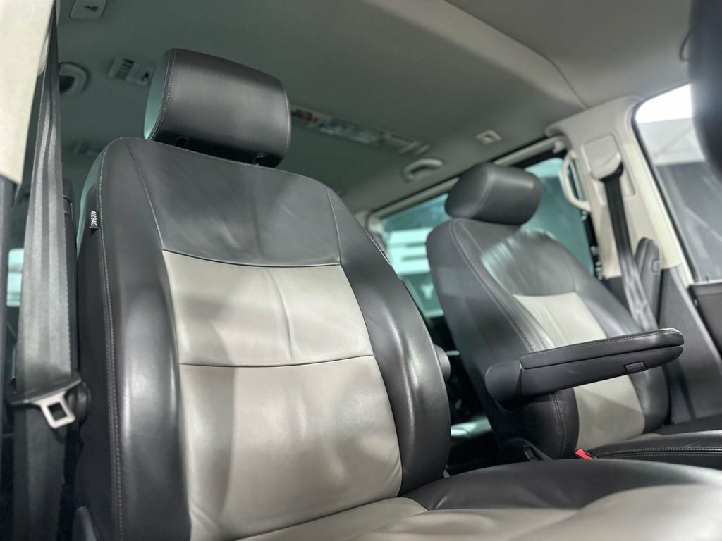 Volkswagen Caravelle 2.0 Bitdi Executive 4Motion Brown #24