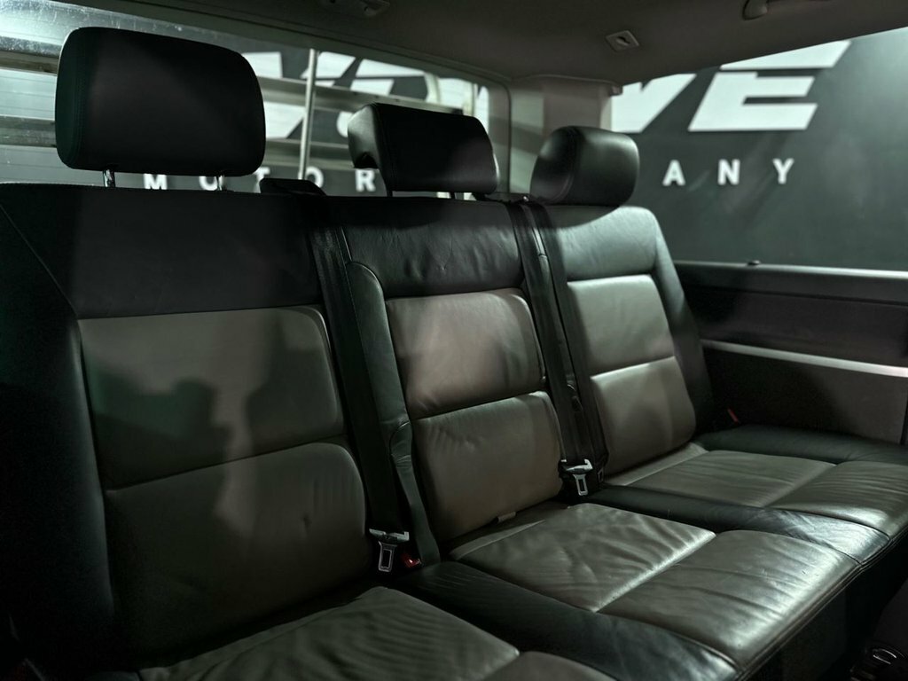 Volkswagen Caravelle 2.0 Bitdi Executive 4Motion Brown #27