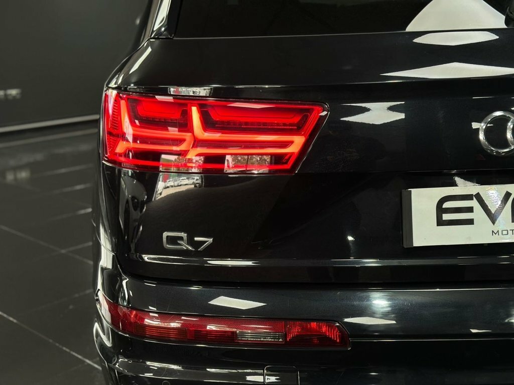 Audi Q7 3L Black Edition WL19VZZ Black #5