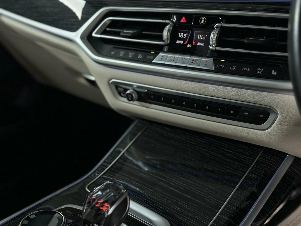 BMW X7 Xdrive40d Mht M Sport Step XGZ5862 Grey #26