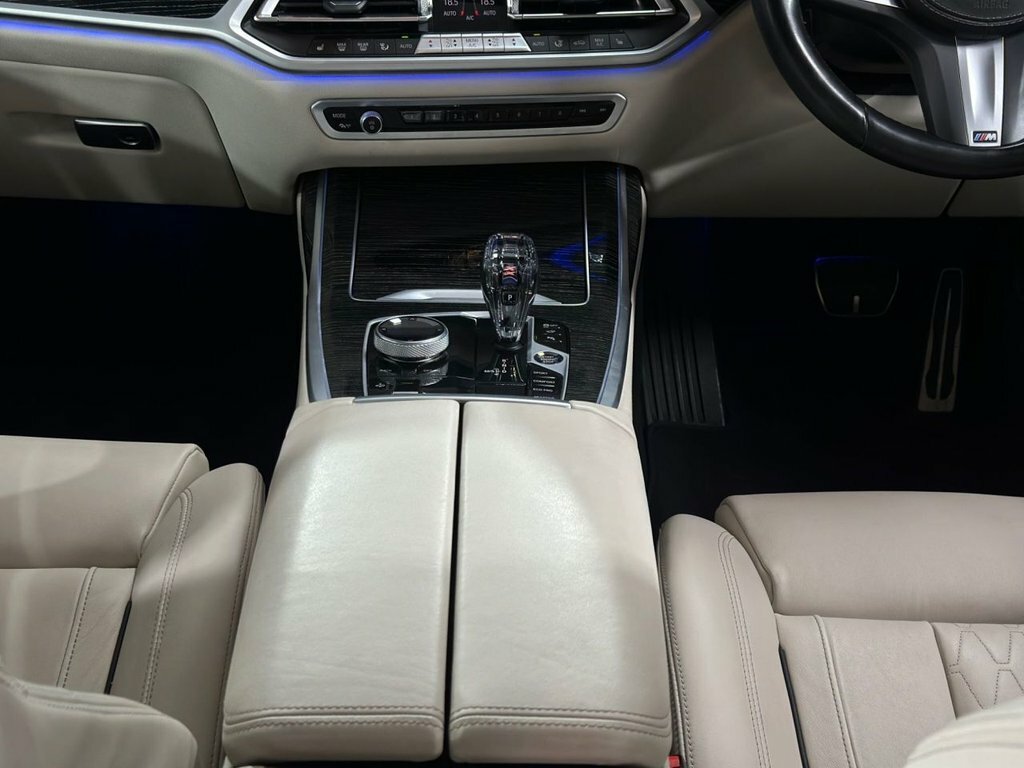 BMW X7 Xdrive40d Mht M Sport Step XGZ5862 Grey #25