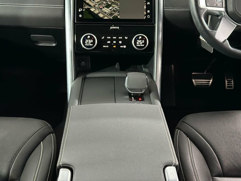 Land Rover Discovery R-dynamic Se Black #27