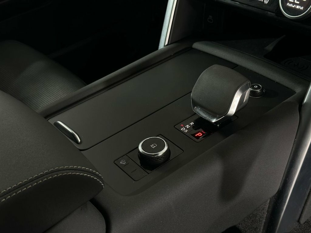 Land Rover Discovery R-dynamic Se Black #25