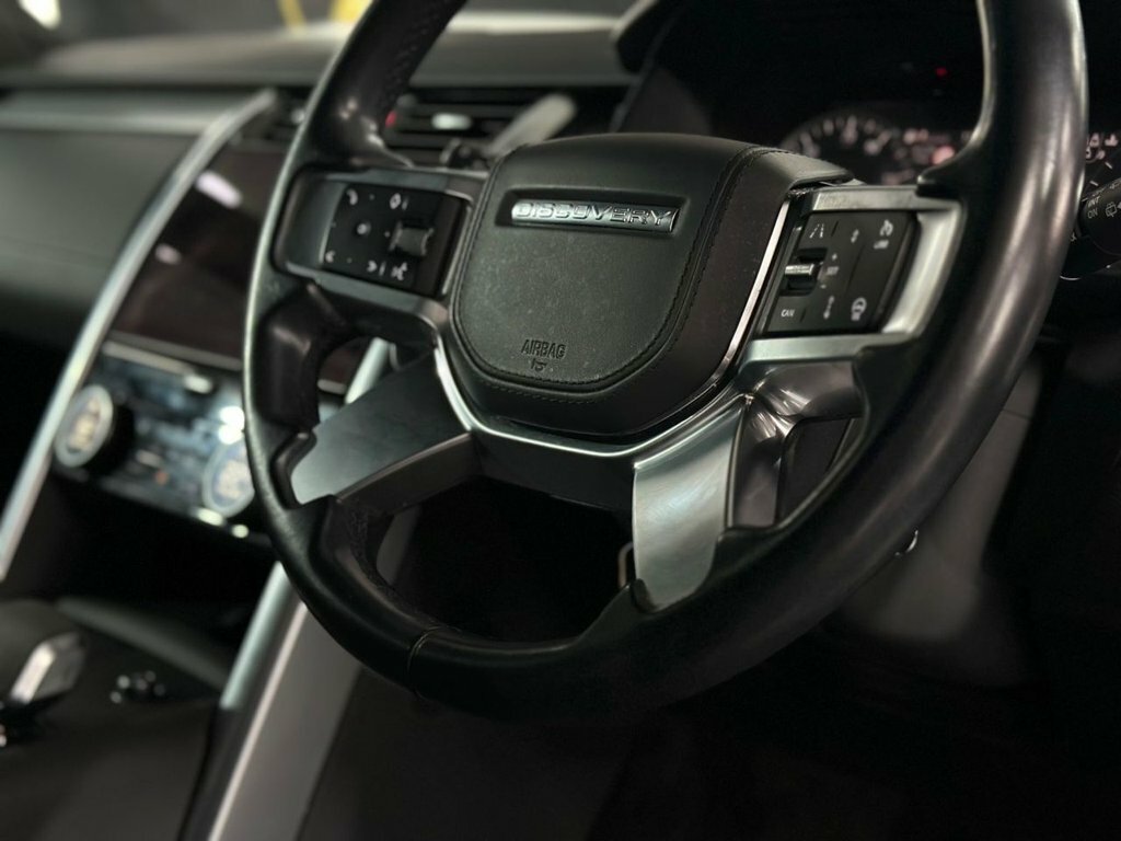 Land Rover Discovery R-dynamic Se Black #24