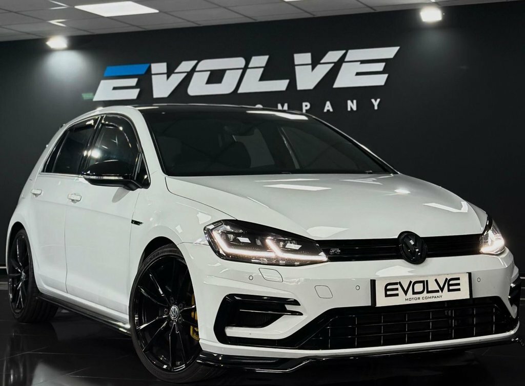 Volkswagen Golf 2L R White