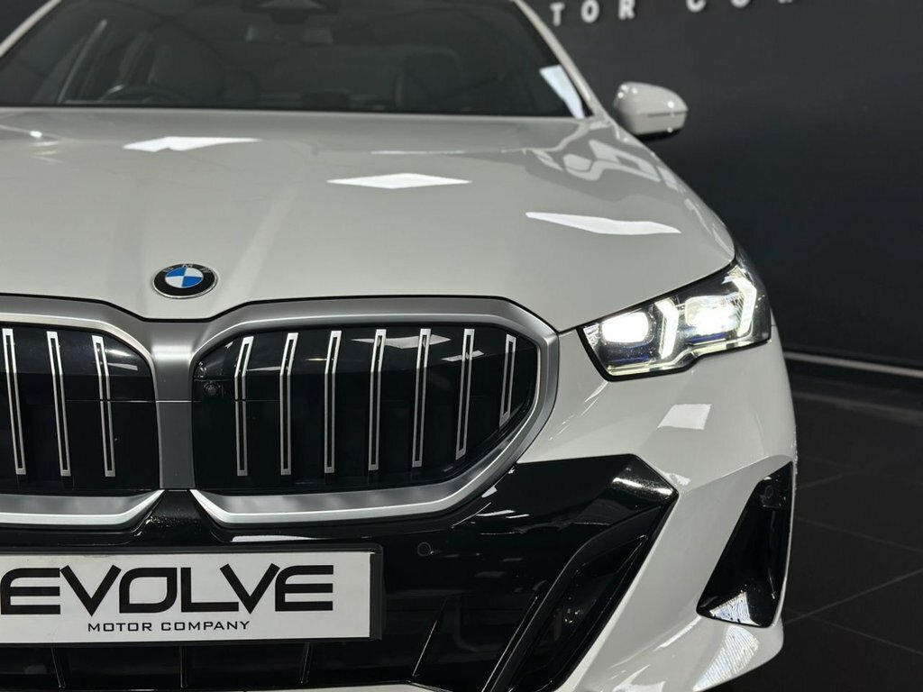 BMW 5 Series 2L M Sport WF24SWX White #5