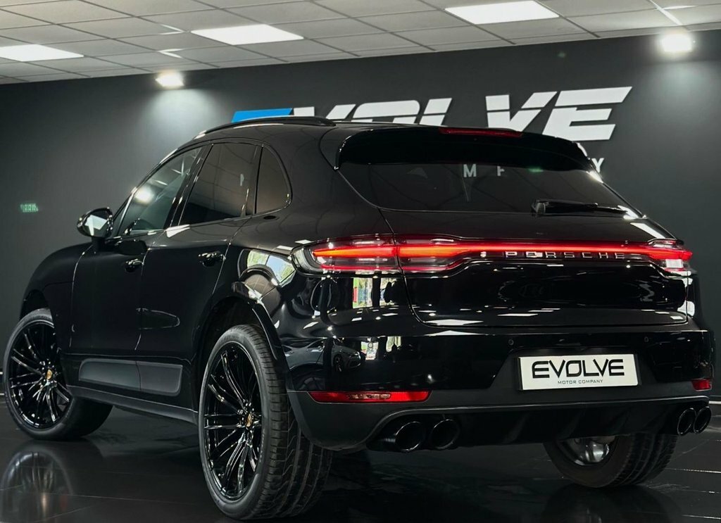 Porsche Macan Suv Black #2