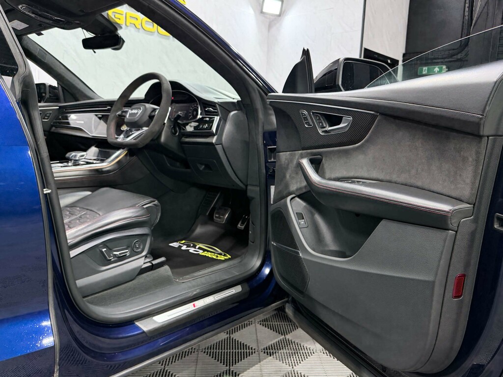 Audi RSQ8 Vorsprung Black #31
