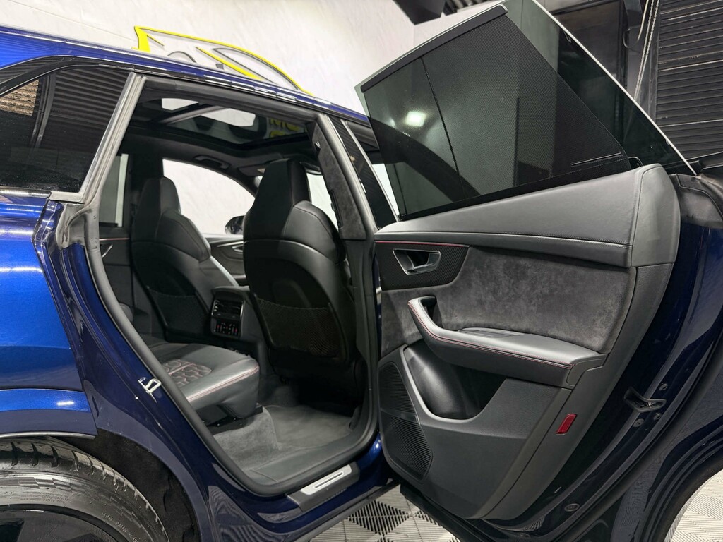 Audi RSQ8 Vorsprung Black #59