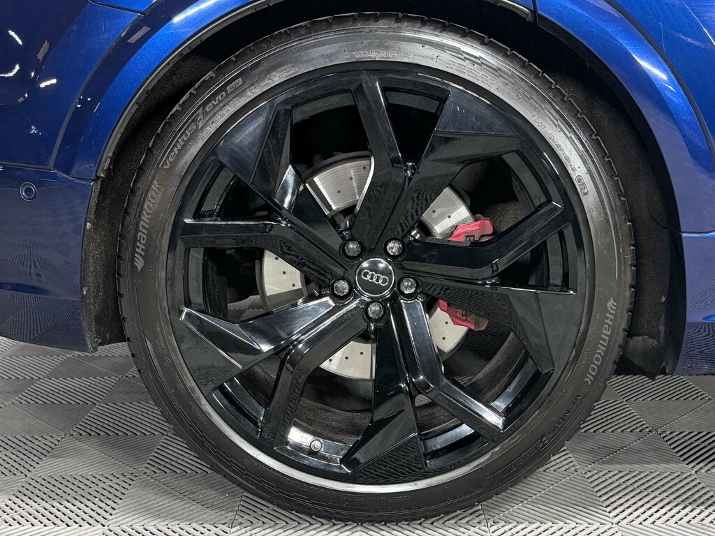 Audi RSQ8 Vorsprung Black #30