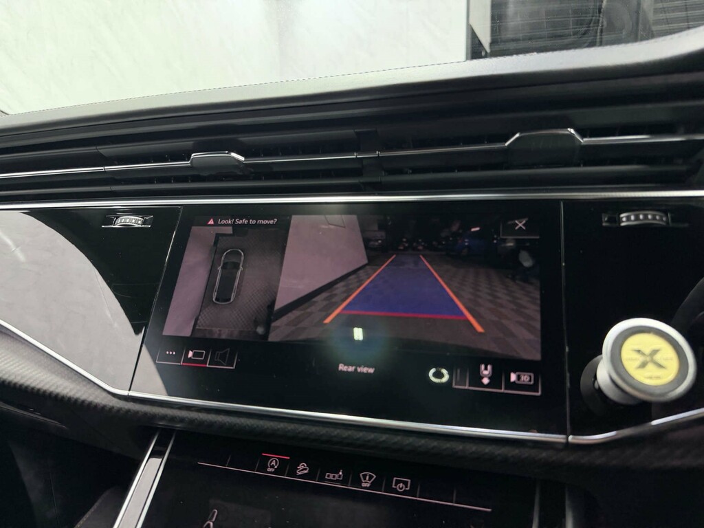 Audi RSQ8 Vorsprung Black #52