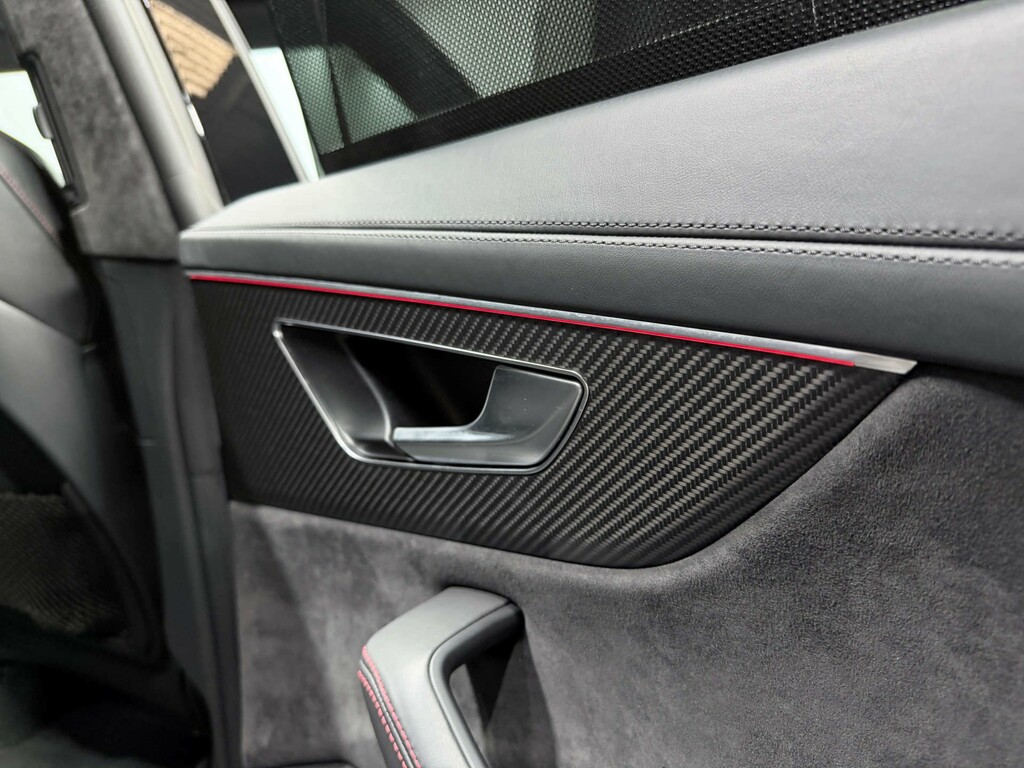 Audi RSQ8 Vorsprung Black #61