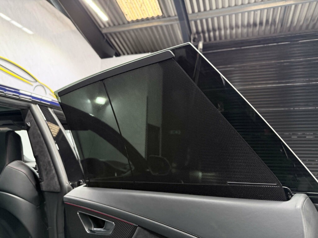 Audi RSQ8 Vorsprung Black #60