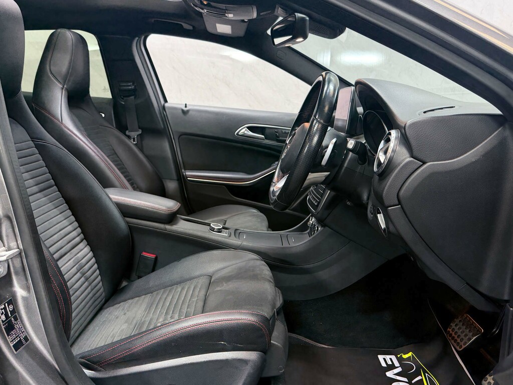 Mercedes-Benz GLA Class 2.1 Gla200d Amg Line Euro 6 Ss #33