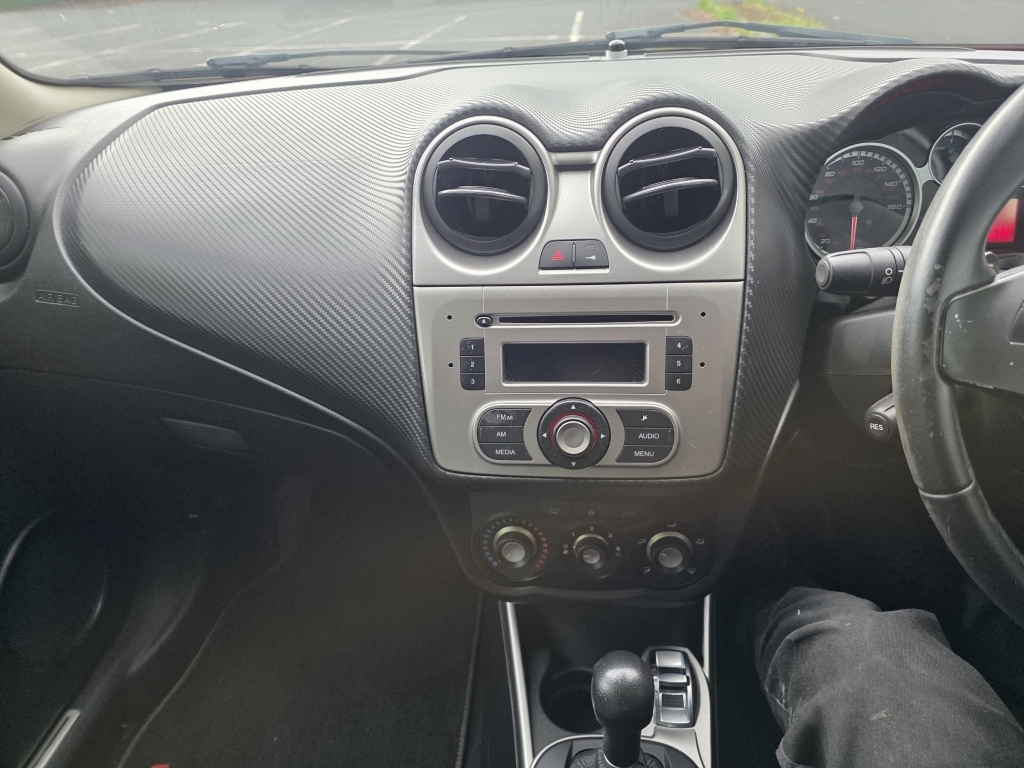 Alfa Romeo MiTo Hatchback 1.4 Black #28