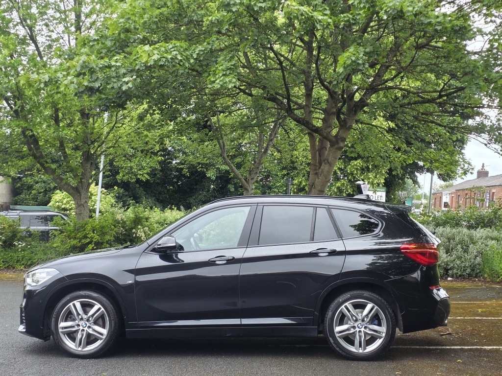BMW X1 2.0 Xdrive20d M Black #4