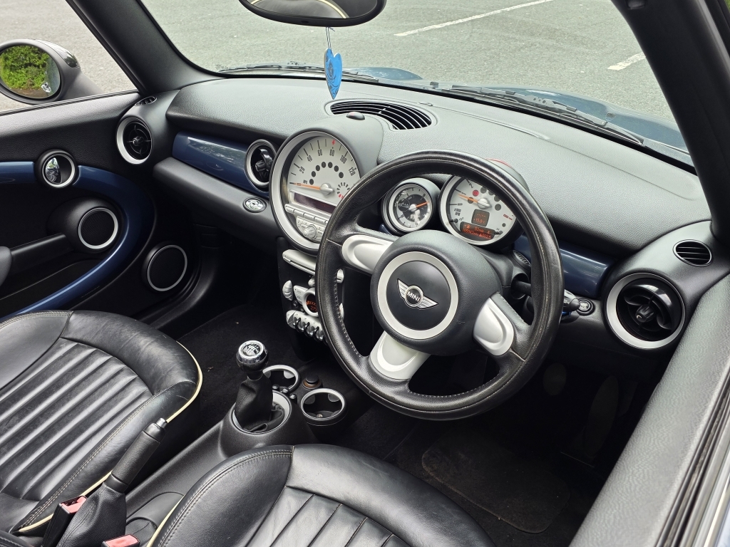 Mini Convertible Convertible 1.6 Cooper Euro 4 200909 Yellow #14