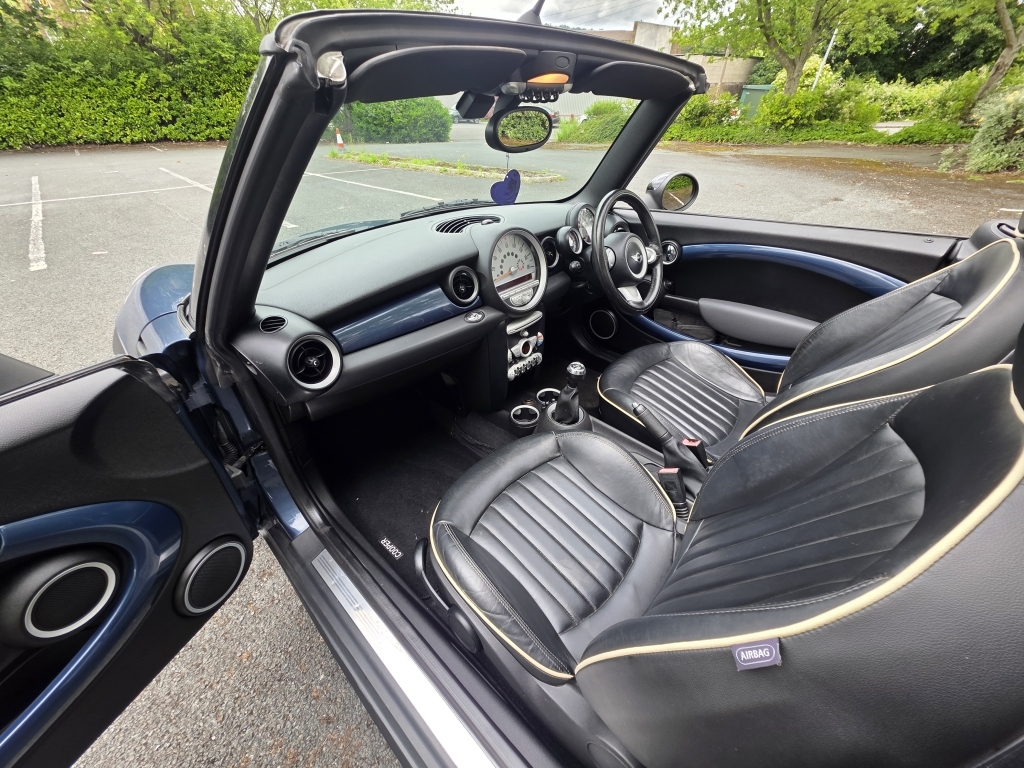 Mini Convertible Convertible 1.6 Cooper Euro 4 200909 Yellow #11