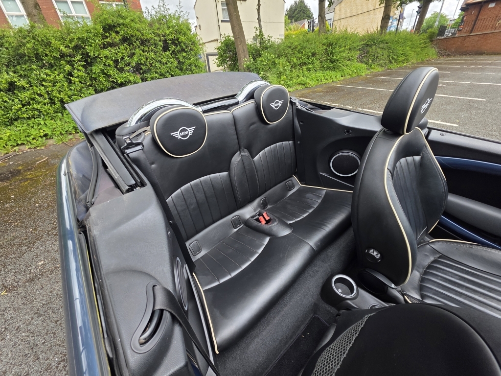 Mini Convertible Convertible 1.6 Cooper Euro 4 200909 Yellow #13
