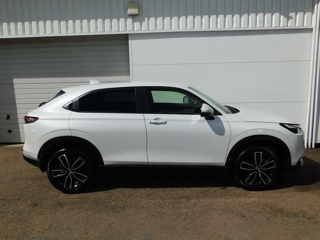 Honda Hr-V 1.5 H I-mmd Ehev Elegance Cvt Euro 6 Ss White #3