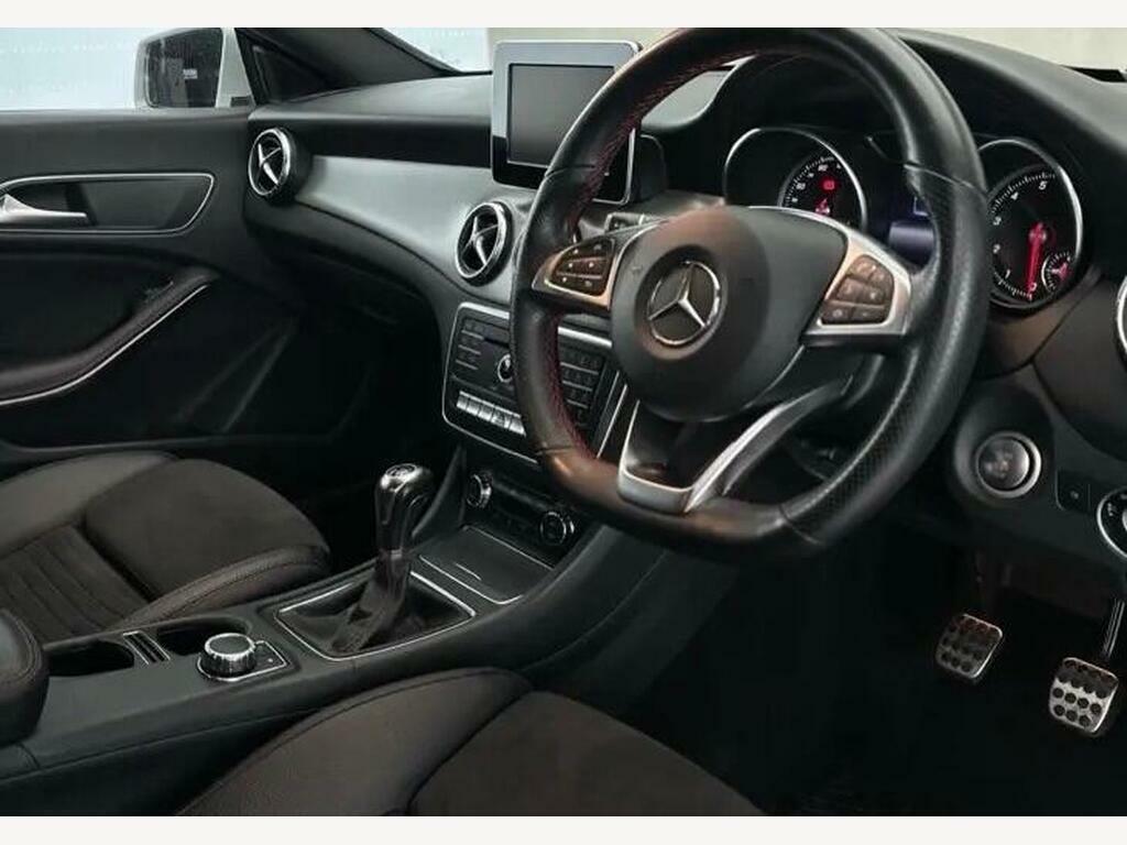 Mercedes-Benz CLA Class Cla 180 Amg Line White #11