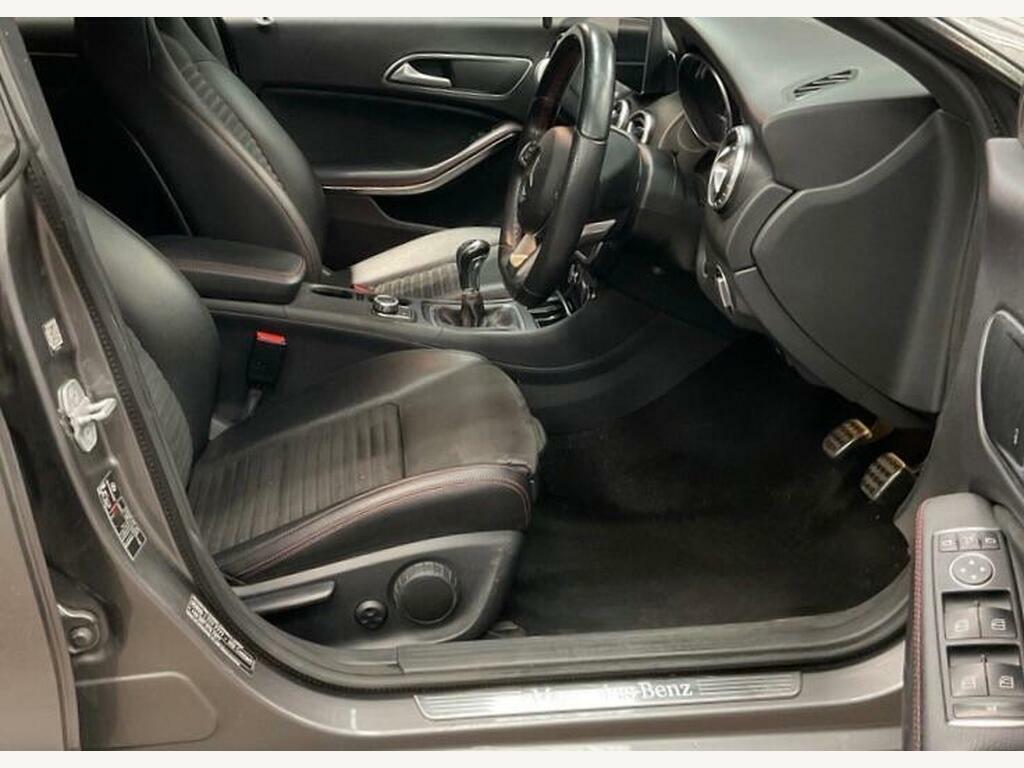 Mercedes-Benz CLA Class Cla 180 Amg Line White #12