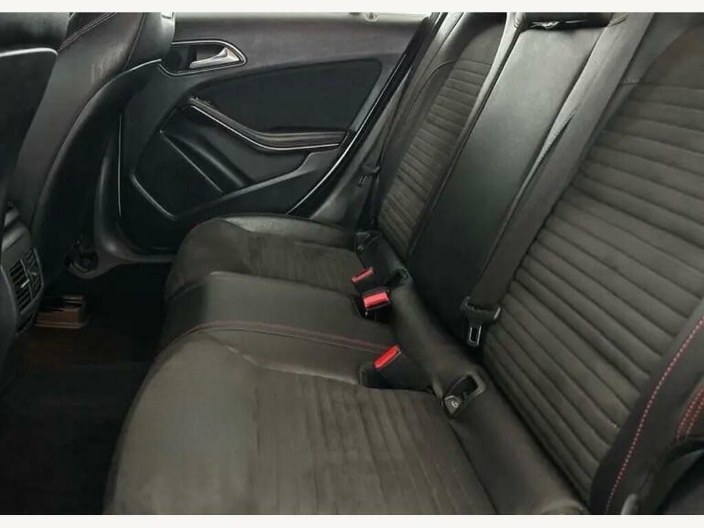 Mercedes-Benz CLA Class Cla 180 Amg Line White #13
